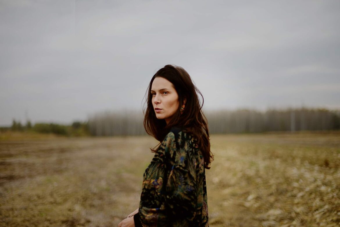 Jelena Anđelovska Jelena Anđelovska: Suđenje kod kuće