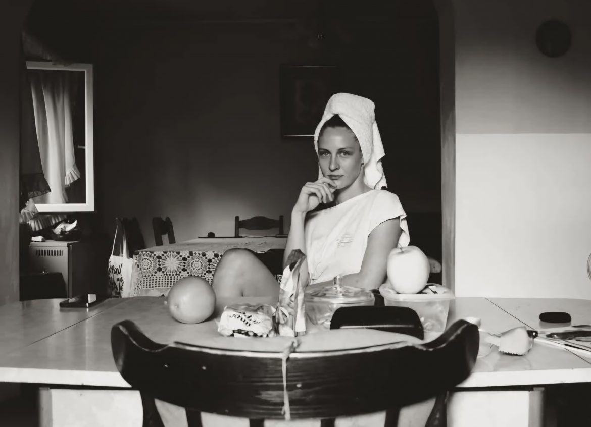 Petra-Magdalena Lilić: Pisanje po Zidu (i plakanje pred Sudbom)